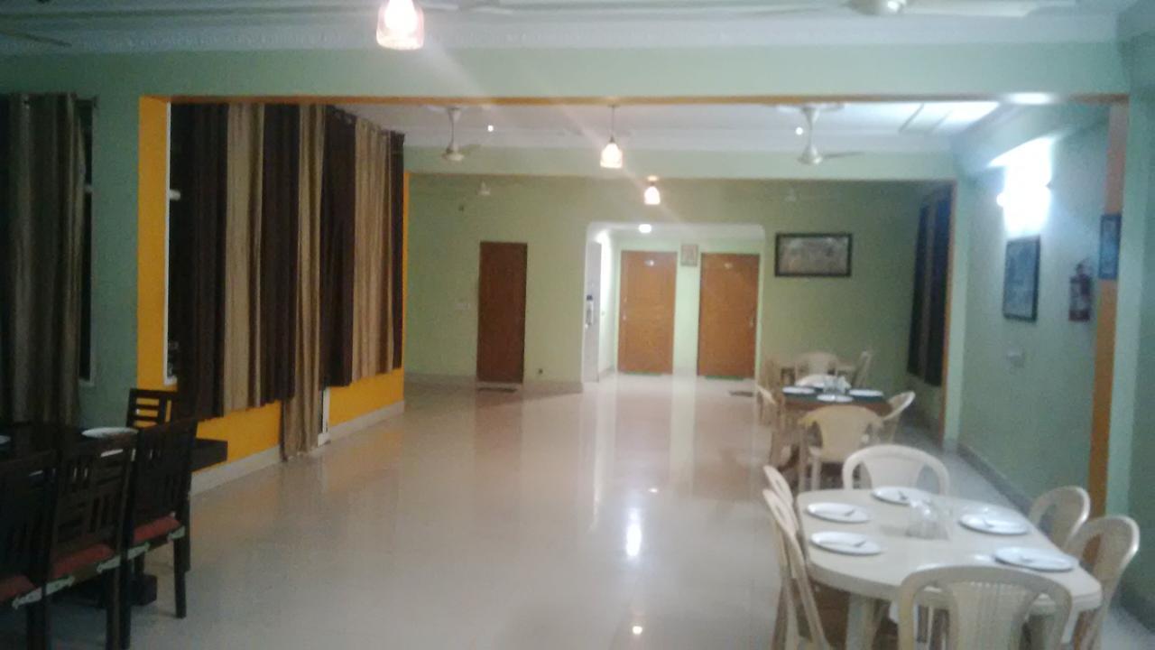 Hotel Durga Niwas Deoli Bagian luar foto